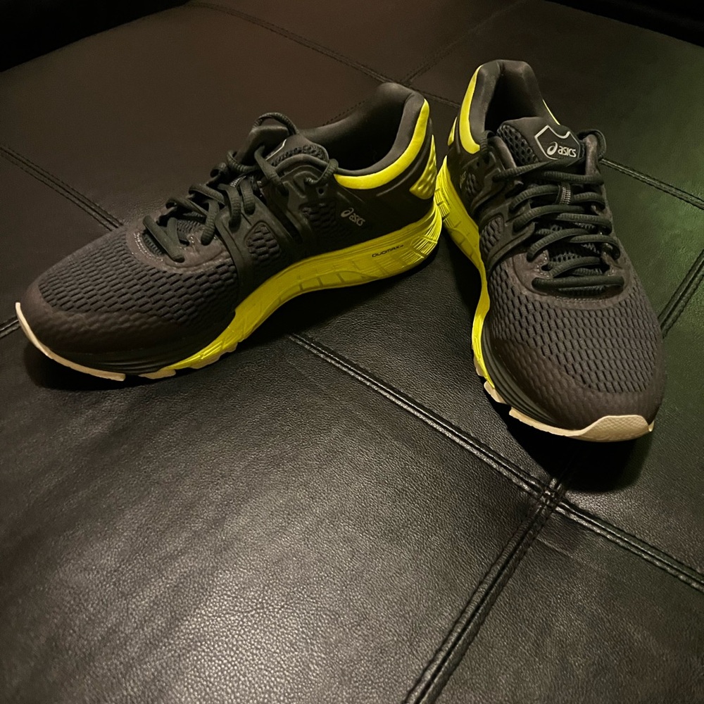 Asics- Men’s GT 4000